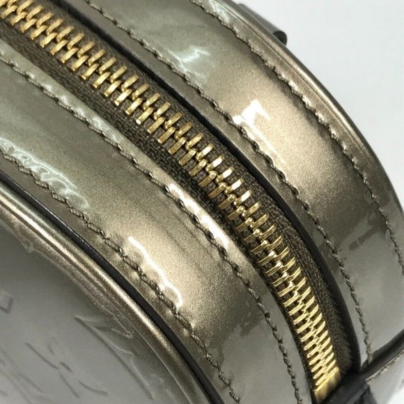 Authenticity Guarantee LOUIS VUITTON M90510 MonogramVernis Belt Body bag Crossbo - Picture 11 of 14